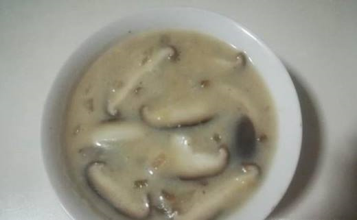 牛奶香菇汤的做法