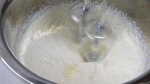 怎么做冰淇淋简单做法（在家自制的冰激凌方法）(6)