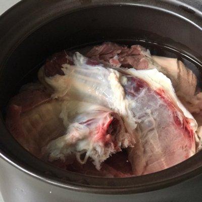 卤牛肉做法最正宗的做法（五香卤牛肉的做法步骤）(1)
