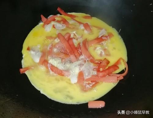 鸡蛋炒火腿肠的做法（火腿肠炒鸡蛋怎么做好吃）(10)