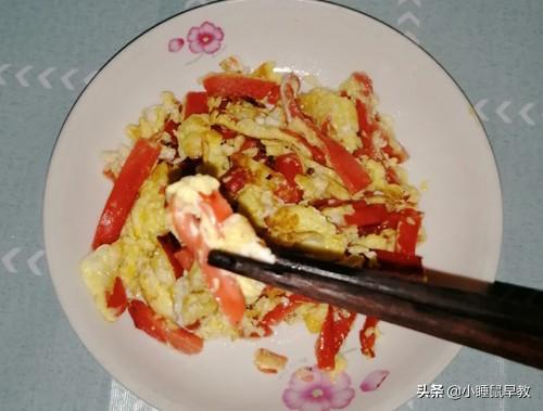 鸡蛋炒火腿肠的做法（火腿肠炒鸡蛋怎么做好吃）(13)