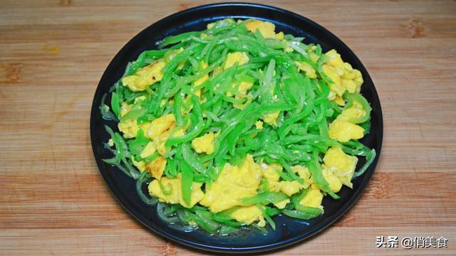 青椒炒鸡蛋的家常做法（辣椒炒鸡蛋的正宗做法）(6)