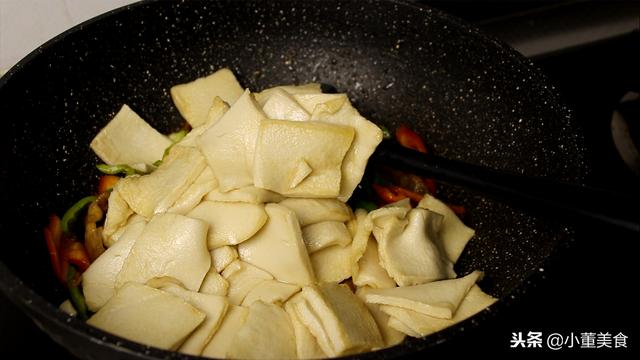 千叶豆腐家常的做法（干锅千叶豆腐的正确做法）(7)