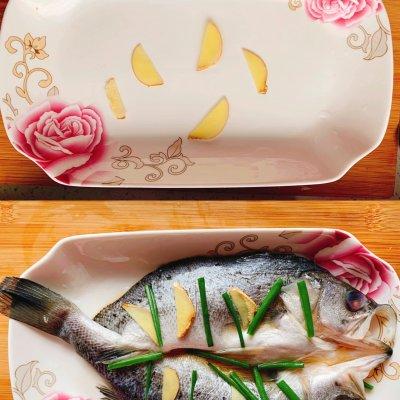 清蒸鲈鱼怎么蒸最好吃（清蒸鲈鱼最好吃的做法）(3)