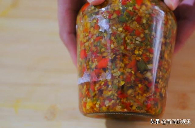 鲜辣椒酱的家常做法（辣椒酱怎么做好吃又香）(15)