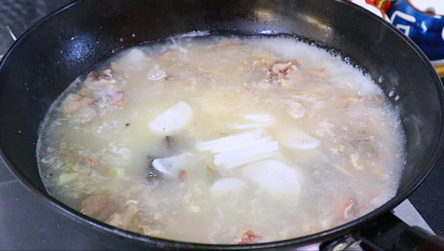 羊杂汤怎样做不膻（煮羊杂汤的正确做法）(4)
