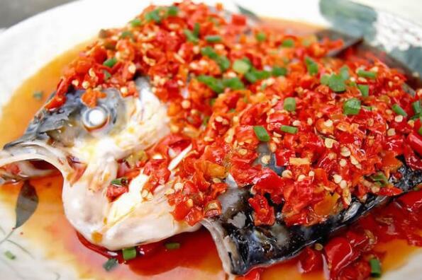 湘菜十大名菜排名：永州血鸭上榜，剁椒鱼头排榜首