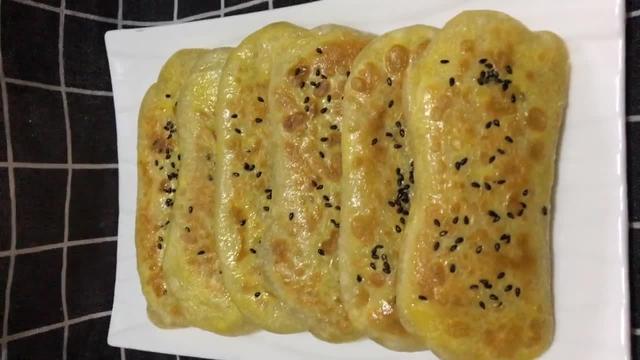 香酥饼怎么做皮脆又酥（酥油饼最正宗的做法和配方）(1)