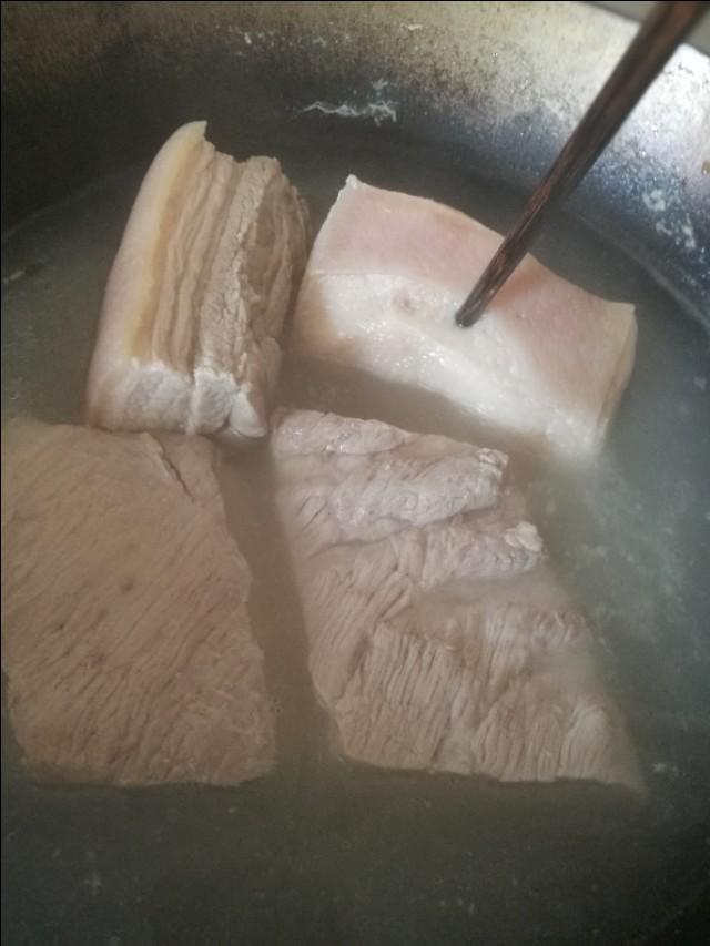 豆角干扣肉的做法（家常扣肉干豆角做法大全）(2)