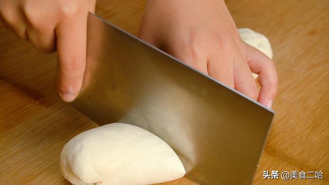 葱花饼怎么做又松又软（软葱花饼的做法和小窍门）(4)