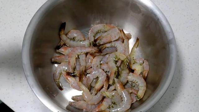 干锅香辣虾的做法最正宗的做法（香辣干锅虾的家常做法）(2)