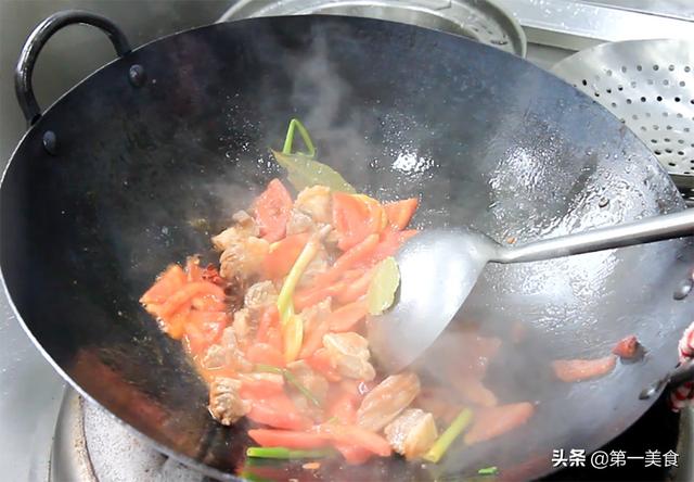 家常番茄牛腩简单做法（番茄炖牛腩怎样做入味）(12)