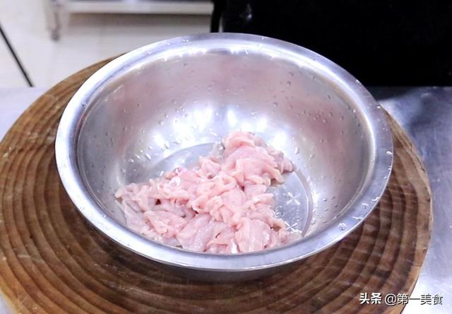 杏鲍菇炒肉片家常做法（杏鲍菇炒肉片怎么做好吃）(2)