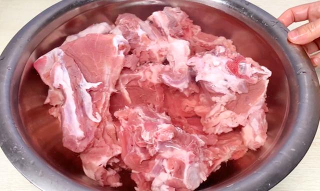 家常羊肉汤的简单做法（煮羊肉时直接炖还是先焯水）(3)