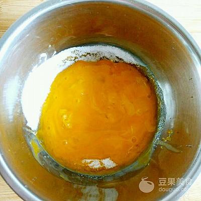 电饭锅蛋糕的做法家庭做法（电饭锅自制蛋糕的家常做法）(4)