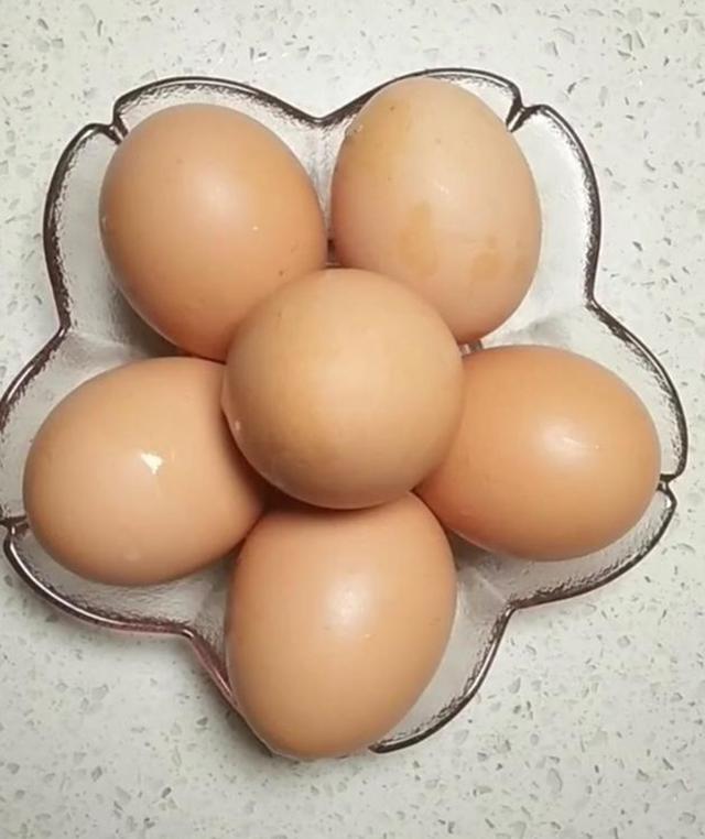 鸡蛋能做多少种吃法（用鸡蛋来做一个好吃的零食简单的）(2)
