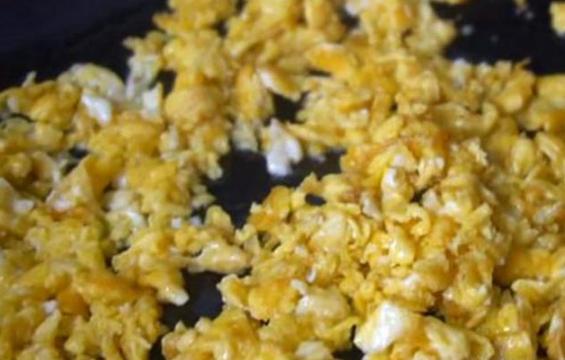 鸡蛋能做多少种吃法（用鸡蛋来做一个好吃的零食简单的）(83)