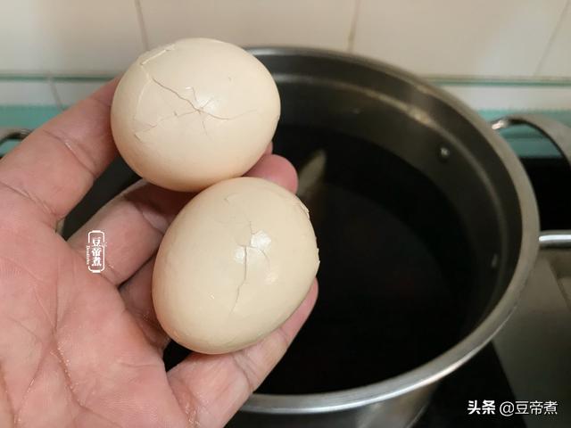 煮茶叶蛋最忌讳的调料（煮茶叶蛋用什么香料好吃）(9)