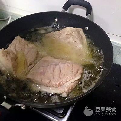 梅菜扣肉制作方法（食堂大锅菜梅菜扣肉的做法）(3)