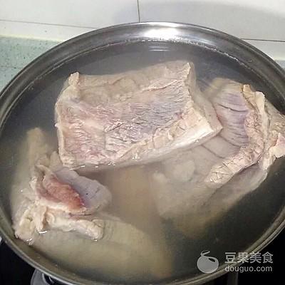 梅菜扣肉制作方法（食堂大锅菜梅菜扣肉的做法）(2)