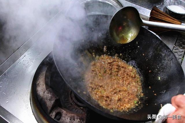 肉末豆腐的好吃做法（厨师长教你做家常肉末炒豆腐）(10)