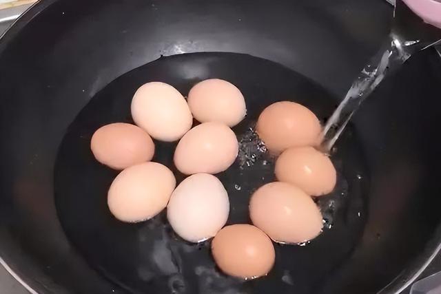 鸡蛋一般煮几分钟最好吃（鸡蛋煮多少分钟才最好吃）(5)