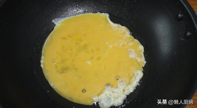 怎样做银鱼炒鸡蛋窍门（银鱼炒蛋不腥气又美味的小诀窍）(7)