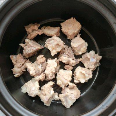 排骨玉米菌菇汤的做法（菌菇排骨汤都放什么菜好吃）(7)