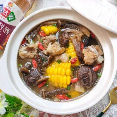 排骨玉米菌菇汤的做法（菌菇排骨汤都放什么菜好吃）(11)