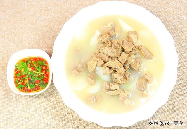 羊肉汤的做法及配料（自己在家如何做羊肉汤好喝）(1)