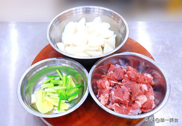 羊肉汤的做法及配料（自己在家如何做羊肉汤好喝）(3)