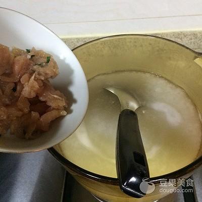 皮蛋瘦肉粥的做法家常（电饭煲怎么煮皮蛋瘦肉粥）(8)