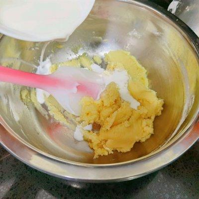 蛋糕上的奶油怎么做（简单的几款奶油蛋糕）(3)