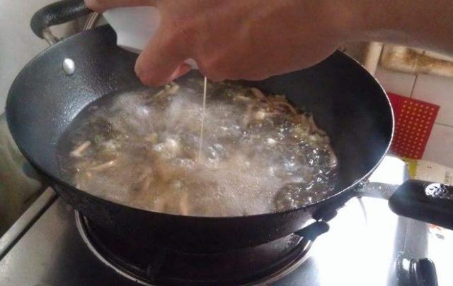 饭店紫菜蛋汤的做法（紫菜蛋汤正确做法超级简单）(3)