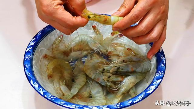水煮海虾怎么做好吃（水煮虾的正确方法简单的）(4)