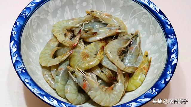 水煮海虾怎么做好吃（水煮虾的正确方法简单的）(2)