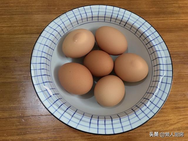 鸡蛋怎么煮不破壳又容易剥（煮鸡蛋不开裂更好剥的小妙招）(4)