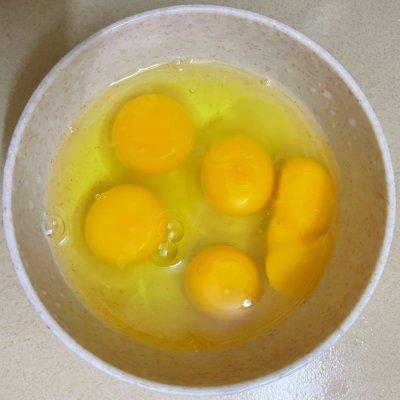 正宗黄金蛋炒饭的做法（黄金蛋炒饭掌握几个步骤）(3)