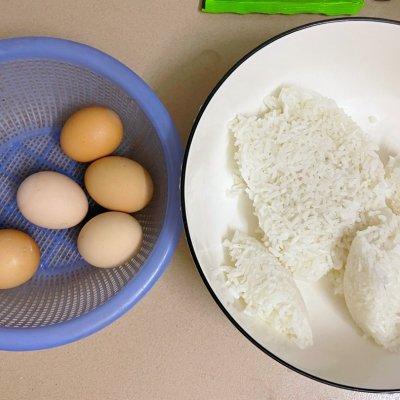 正宗黄金蛋炒饭的做法（黄金蛋炒饭掌握几个步骤）(2)