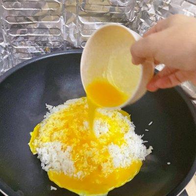 正宗黄金蛋炒饭的做法（黄金蛋炒饭掌握几个步骤）(7)