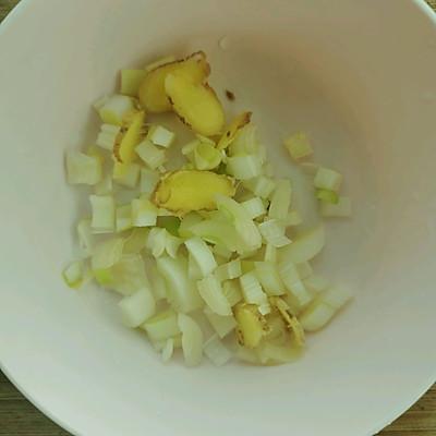 最简单的白菜豆腐汤（清炖白菜豆腐汤最简单做法）(5)