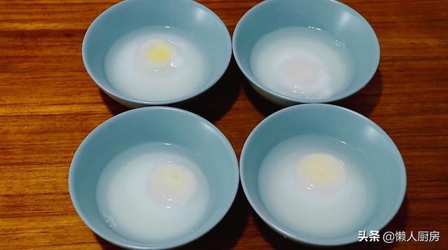 荷包蛋怎么煮不散还圆的小技巧（煮荷包蛋的最好方法是什么）(8)