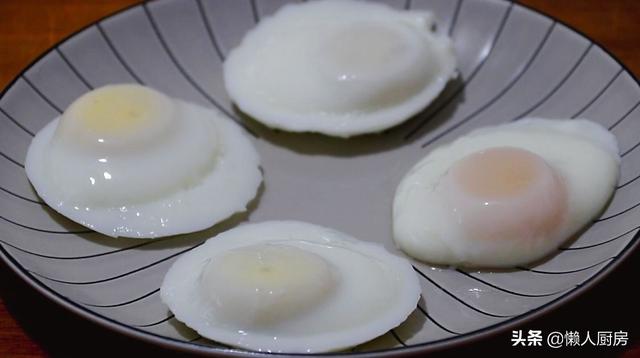 荷包蛋怎么煮不散还圆的小技巧（煮荷包蛋的最好方法是什么）(19)
