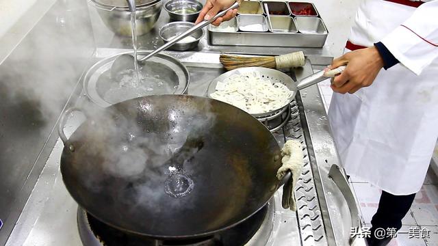 风味干锅藕片的做法（藕片肉片干锅最正宗的做法）(6)