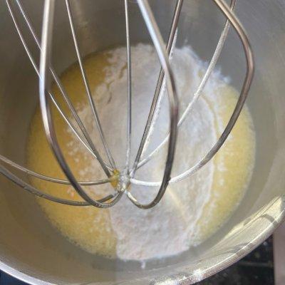 如何在家制作海绵蛋糕（详细的海绵蛋糕制作方法）(3)