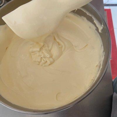 如何在家制作海绵蛋糕（详细的海绵蛋糕制作方法）(8)