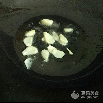 胡萝卜丝炒肉丝家常做法（肉丝胡萝卜的家常做法大全）(5)