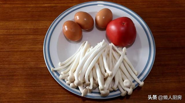 西红柿炒鸡蛋的食谱与做法（这才是西红柿炒鸡蛋最正宗的做法）(1)