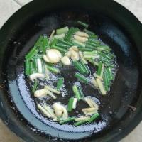 杭帮菜元宝虾的做法（油爆虾杭帮菜的做法）(7)