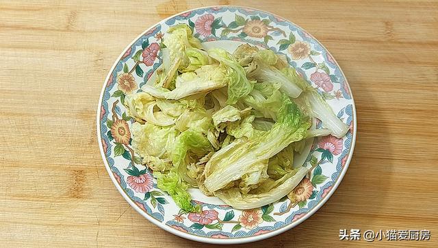 白菜炖豆腐怎么做最好吃（白菜炖豆腐最正宗的做法）(8)